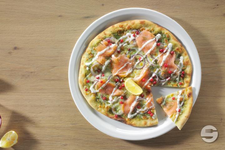 Pizza Pesto e Salmone - Vapiano