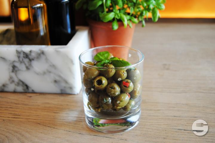 Antipasti Olives - Vasano Ristorante