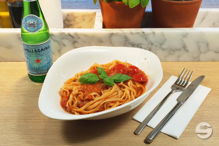 Pasta Pomodoro - Vasano Ristorante