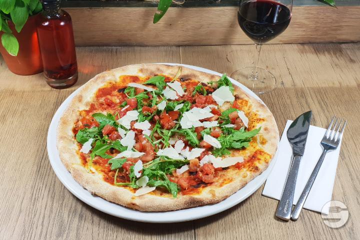 Pizza Bruschetta - Vasano Ristorante