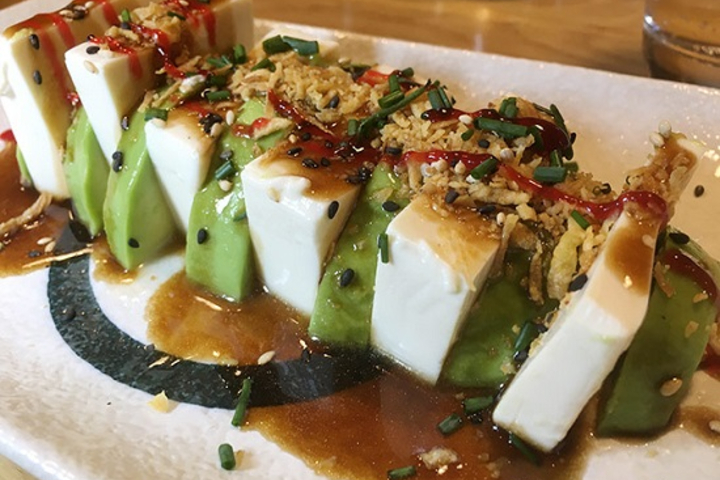 Avocado Tofu with Crisp Fried Onions - Chouchouette