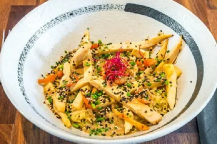 Green Tea Noodle with Shredded Chicken - Chouchouette