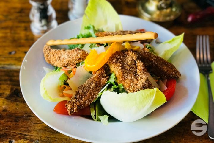 Salade Caesar au Poulet Bio - Le Chausse Coqs