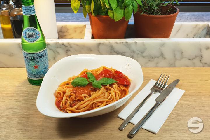 Pasta Pomodoro e Mozzarella - Vapiano
