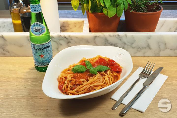 Pasta Pomodoro e Spinaci - Vapiano