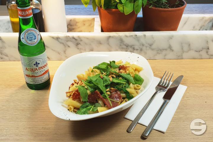Pasta Salami e Ricotta Con Rucola - Vapiano
