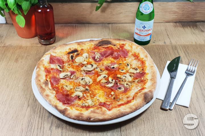 Pizza Prosciutto e Funghi - Vapiano