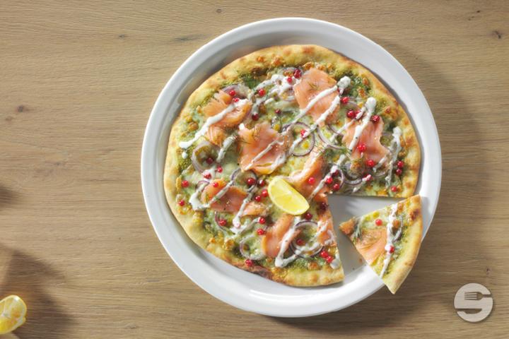 Pizza Pesto e Salmone - Vapiano