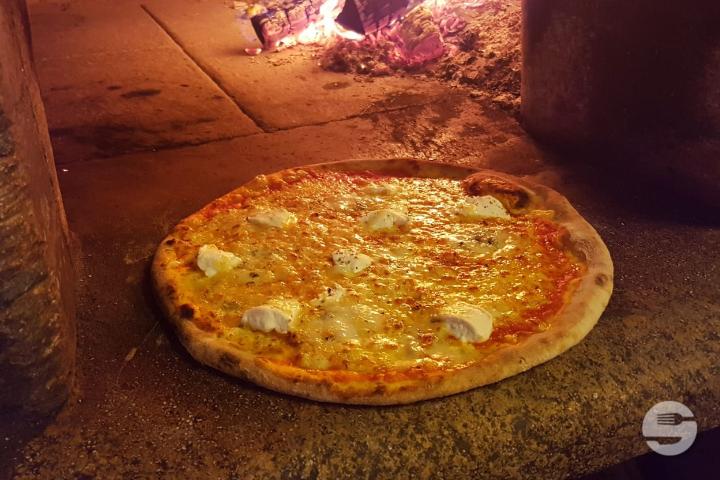 Pizza Quattro fromaggi - Da Gabriele