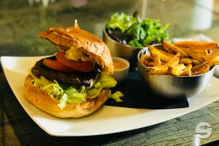 Chicken Fillet Burger - Le "M"