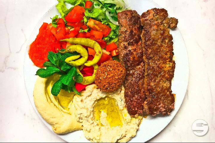 Kafta plate - Parfums de Beyrouth