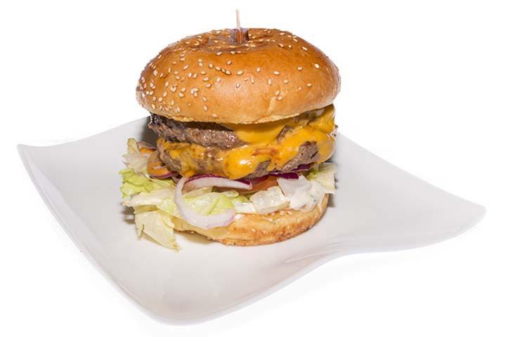 Combo Sergent Pepper Burger - Mc Sorley's Pub