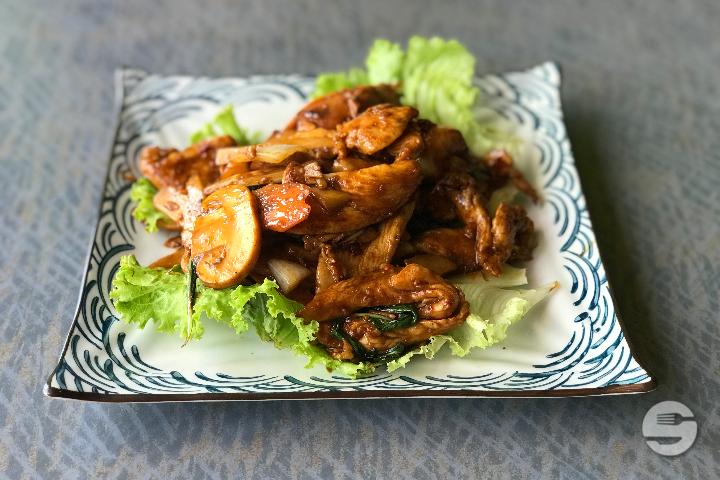 46. Basil Chicken - Nihao Marterey