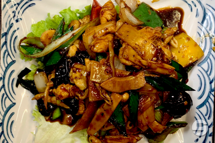 47. Gong Bao Chicken - Nihao Marterey