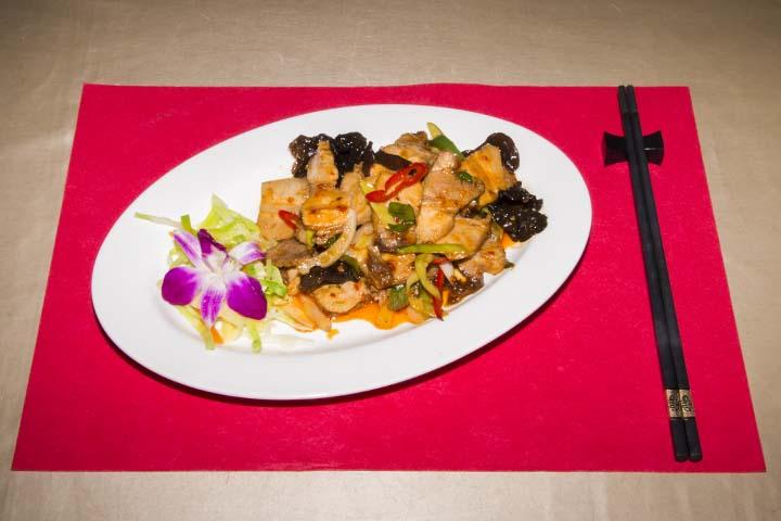 202. Pork with Chinese Mushrooms and Bamboo Shoots - Le Jade