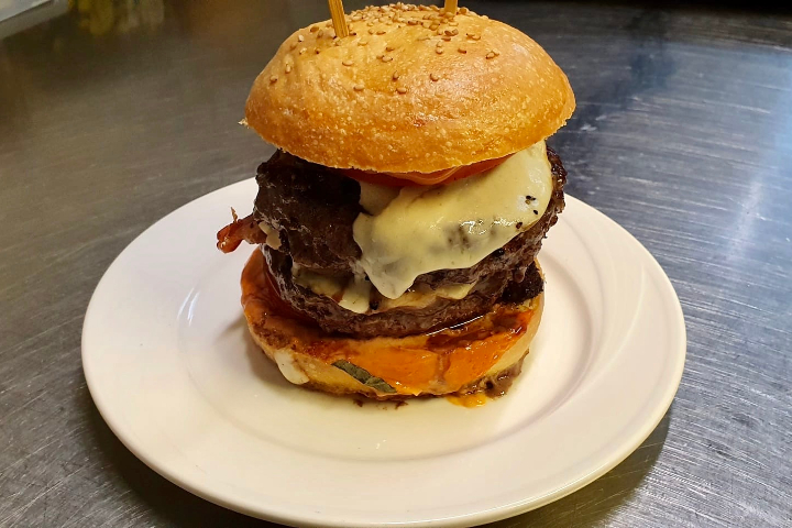 Double Cheese Burger - Pasta e Sfizi