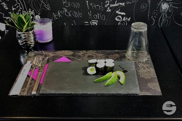 Maki Avocat et crème cheese - Le Duo Thai & Sushi