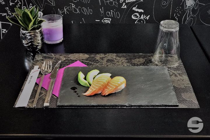 Sushi Saumon «Syake» - Le Duo Thai & Sushi