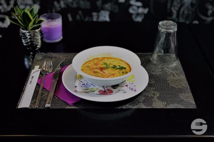 Soupe de Crevettes Tom Yam Kung - Le Duo Thai & Sushi