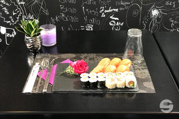 Plateau Salmon Dream, 18 pièces - Le Duo Thai & Sushi