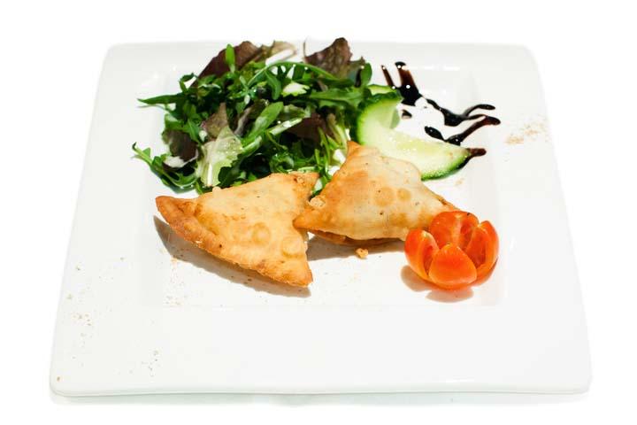 Vegetable Samosa 2 pcs - Chandigarh Tandoori