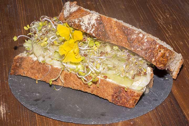Veggie sandwich - Café Cacahuète