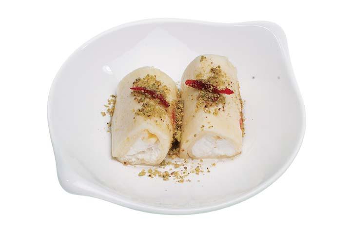 Halawét et Jebneh (10pcs minimum) - Obeirut Lebanese Cuisine