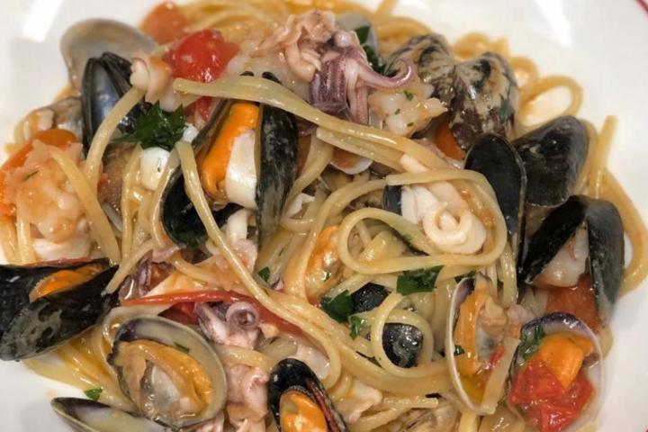 Antichi Fusilli Ferretto ai Frutti di Mare - Luigia (Lachenal)