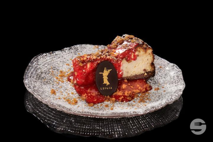 Cheese Cake Luigia Con Salsa Alla Fragola - Luigia - Rive Droite