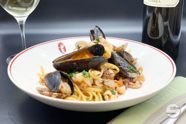 Linguine Ai Frutti Di Mare - Luigia - Rive Droite