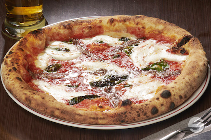Margherita With Anchovies - Luigia - Rive Droite
