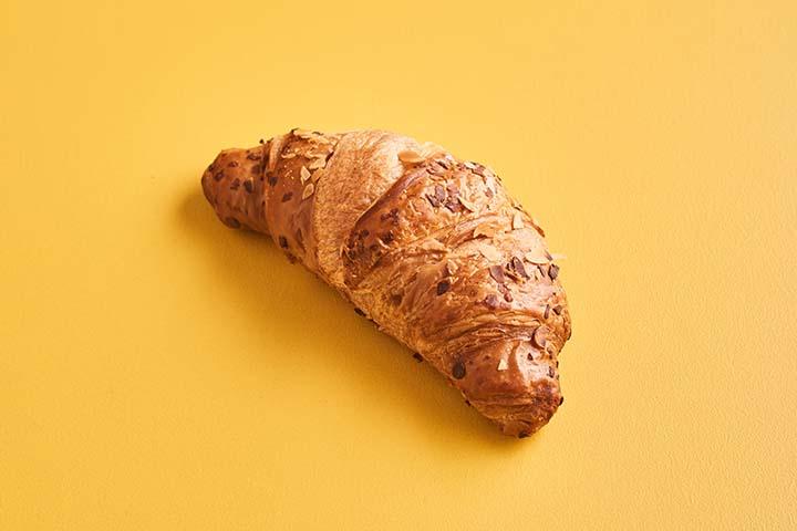 Almonds croissant - La Maison du Sandwich (Vibert)