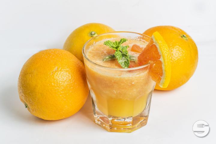 Fresh orange juice, 5 dl - Pouly