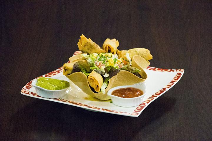 Mexican rolls tapas (5pcs) - Taco's Bar