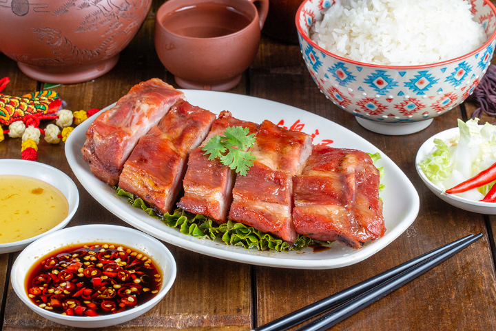 9104. Riz au Travers de Porc - Hungky