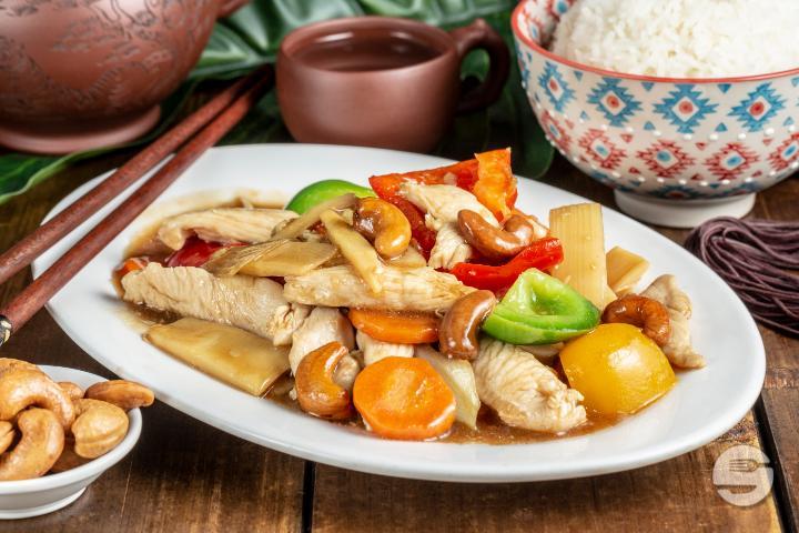 50. Poulet aux Noix de Cajou - Hungky