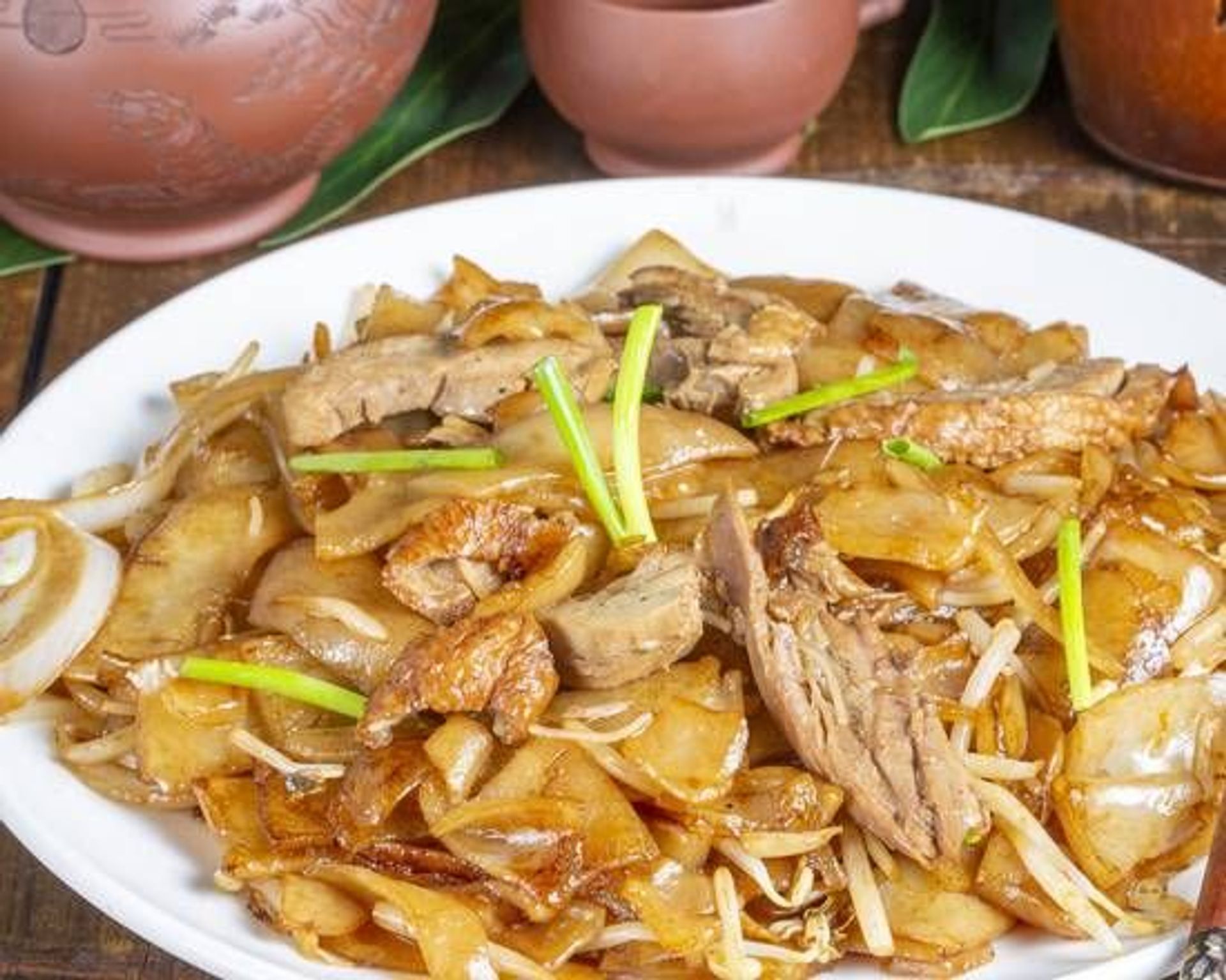 514. Pâtes de riz sautées au canard façon chinois - Hungky