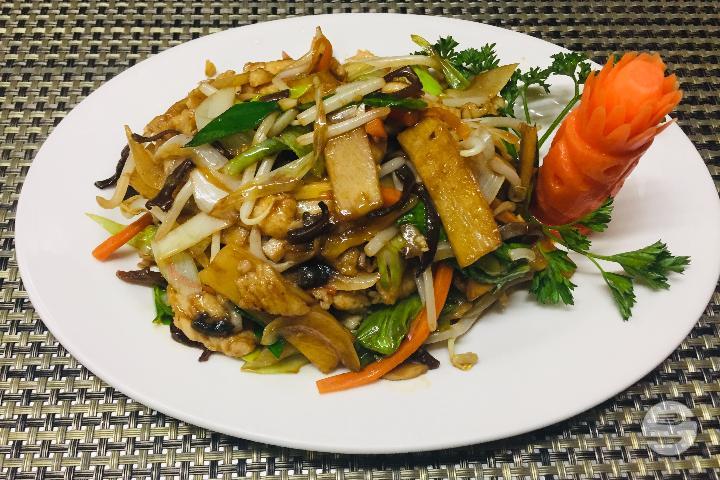 Poulet Sauté aux Légumes - Bambou