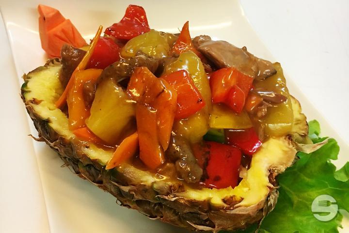 Canard Sauté à l’Ananas Frais - Bambou