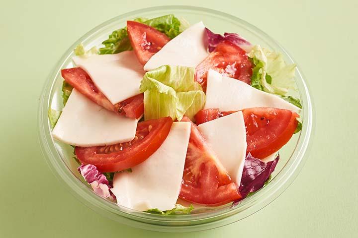 Tomatoes Mozzarella Salad - La Maison du Sandwich (Carouge)