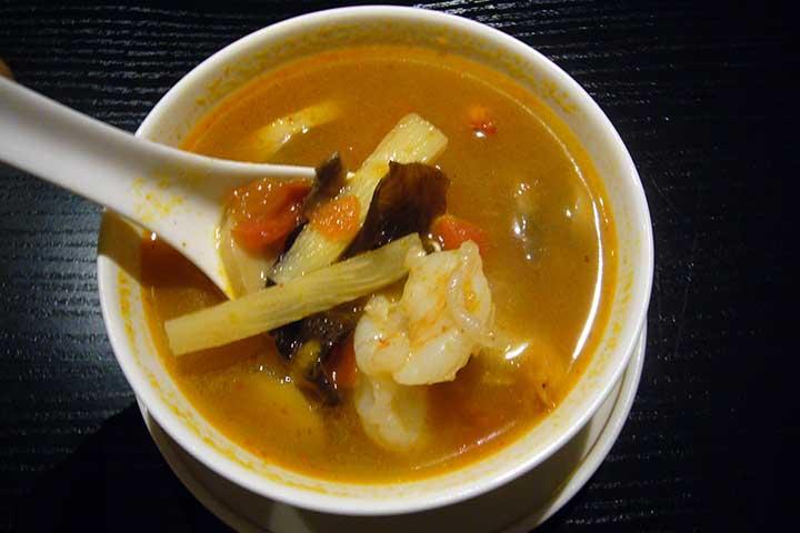 03. Tom Yam Kung soup - Au Délicieux