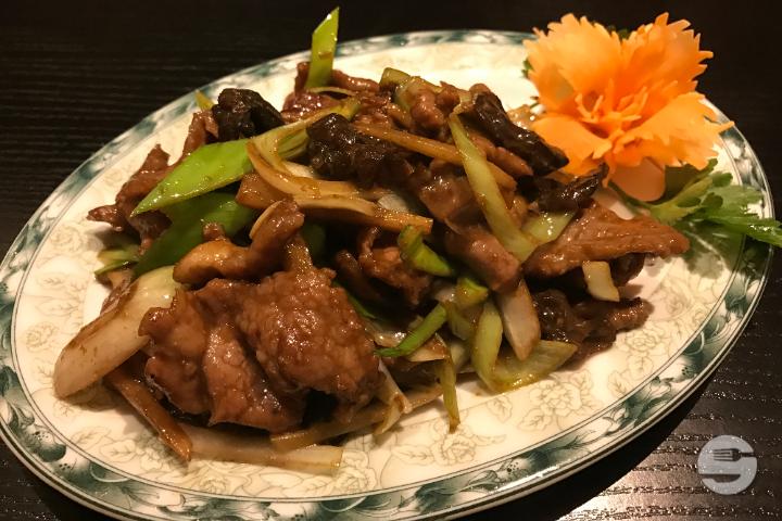62. Sauteed lamb with leek - Au Délicieux