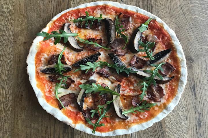 Pizza Bacon and Portobello mushrooms - The Artisan *