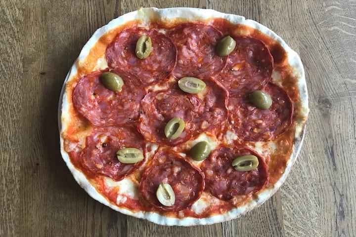 Pizza Spicy Salami - The Artisan *