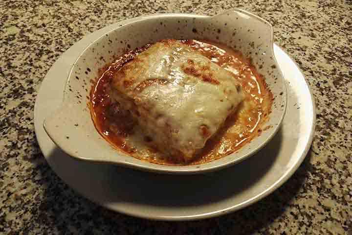 Hausgemachte Lasagne - La Piccola Trattoria *