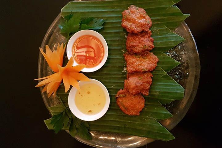 Tod man Goong - Thai Market *