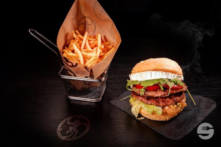 Sex in the City Burger - FMR DOWNTOWN