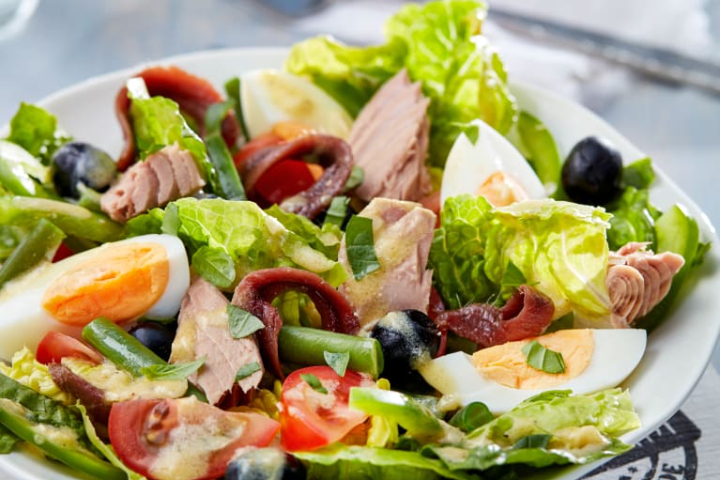 Salade Niçoise - La Conca d'Oro *