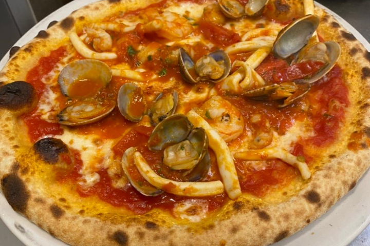 Seafood Pizza - La Conca d'Oro *
