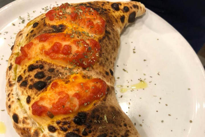 Pizza Calzone - La Conca d'Oro *